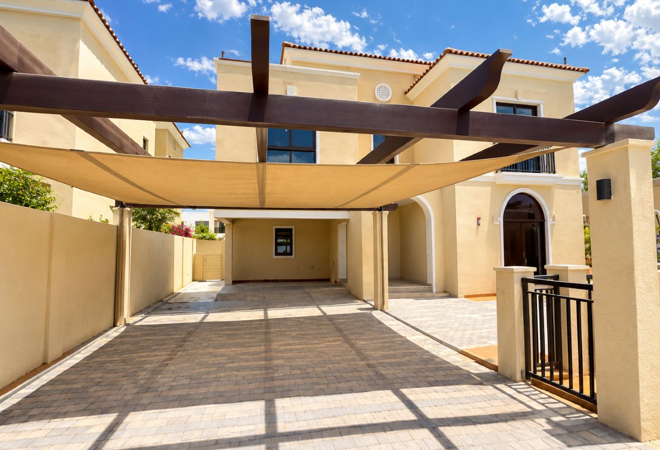 Facing Retail Shops | Family 5BR with Maids Room | Single Row | Yas Park Views, Yas Island, Abu Dhabi, United Arab Emirates