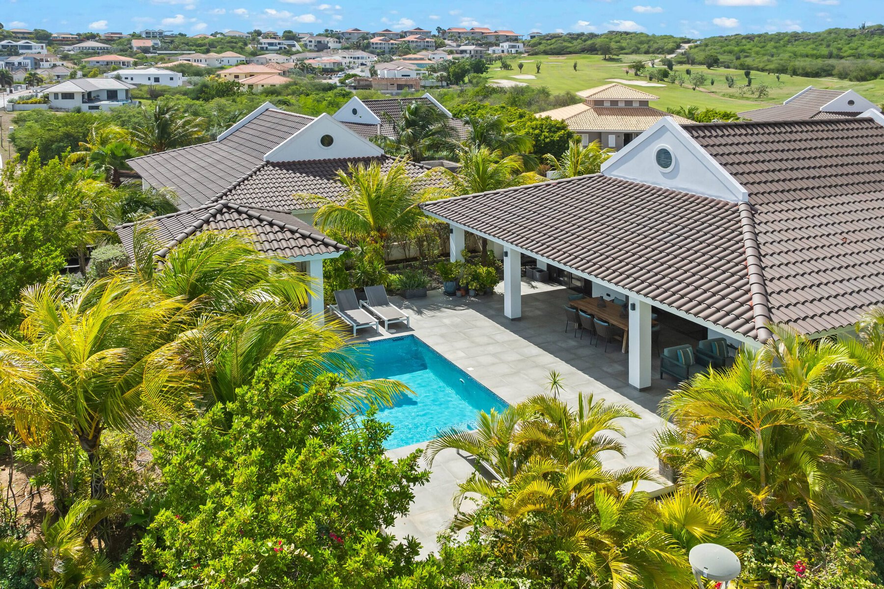 House in Blue Bay — photo 4