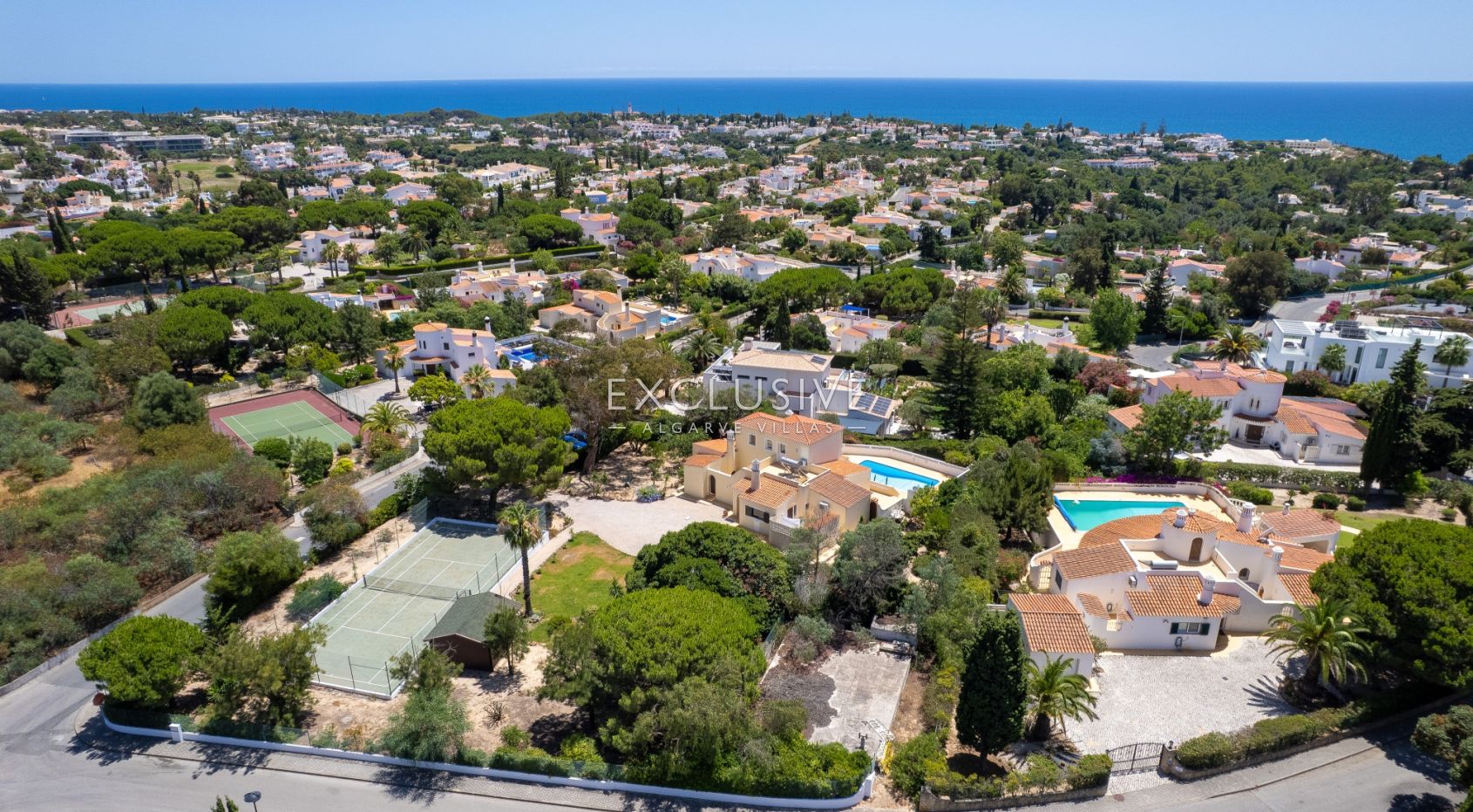 4 bedroom seaview villa in Carvoeiro with large gardens, including tennis court and pool., photo 6