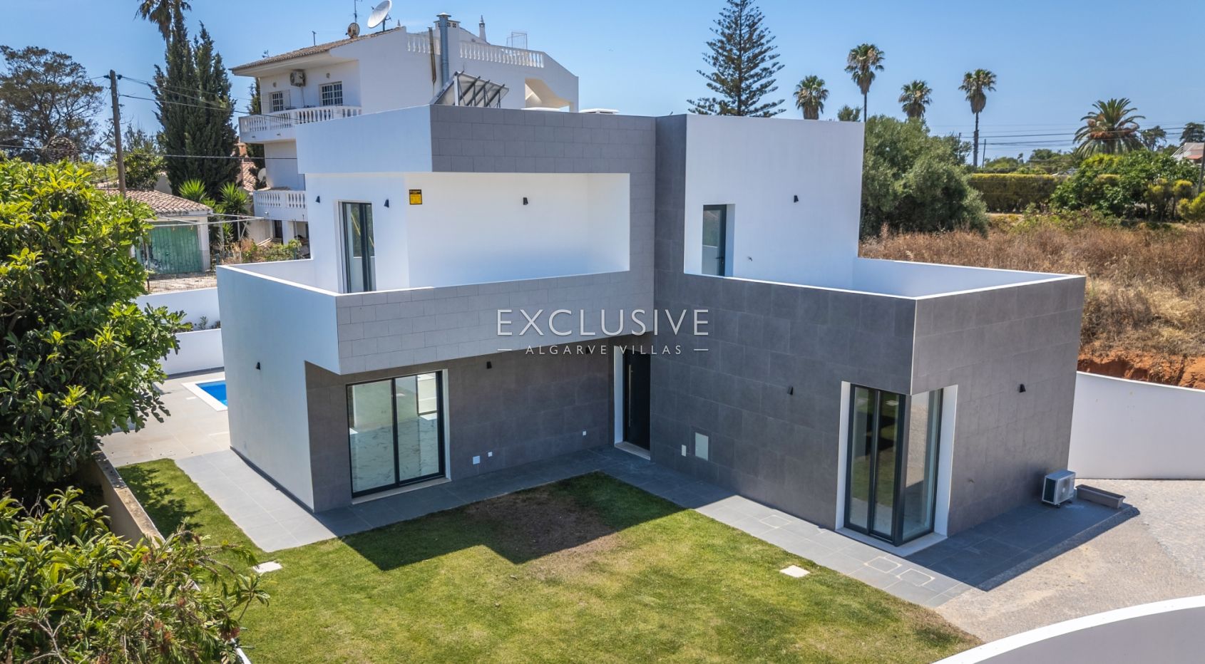 Modern 3+1 Bedroom Villa with Pool and Garden in Lagos, Algarve, Lagos, Portugal