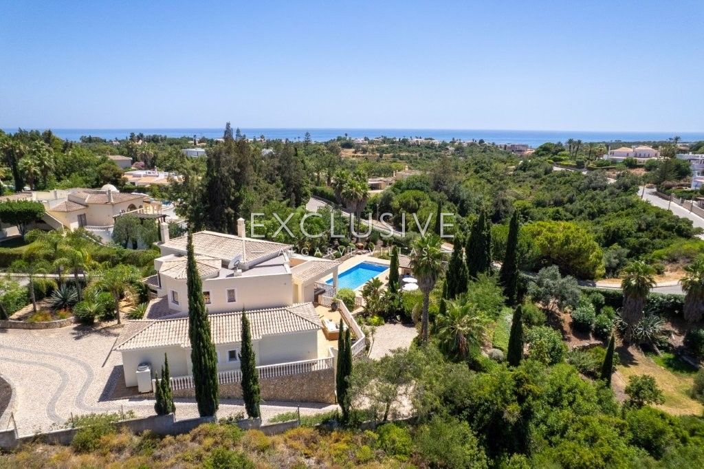 Modern 4 bed villa, with traditional Portuguese features, pool and seaviews, Carvoeiro, photo 3