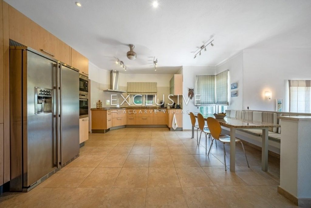 Modern 4 bed villa, with traditional Portuguese features, pool and seaviews, Carvoeiro, photo 4