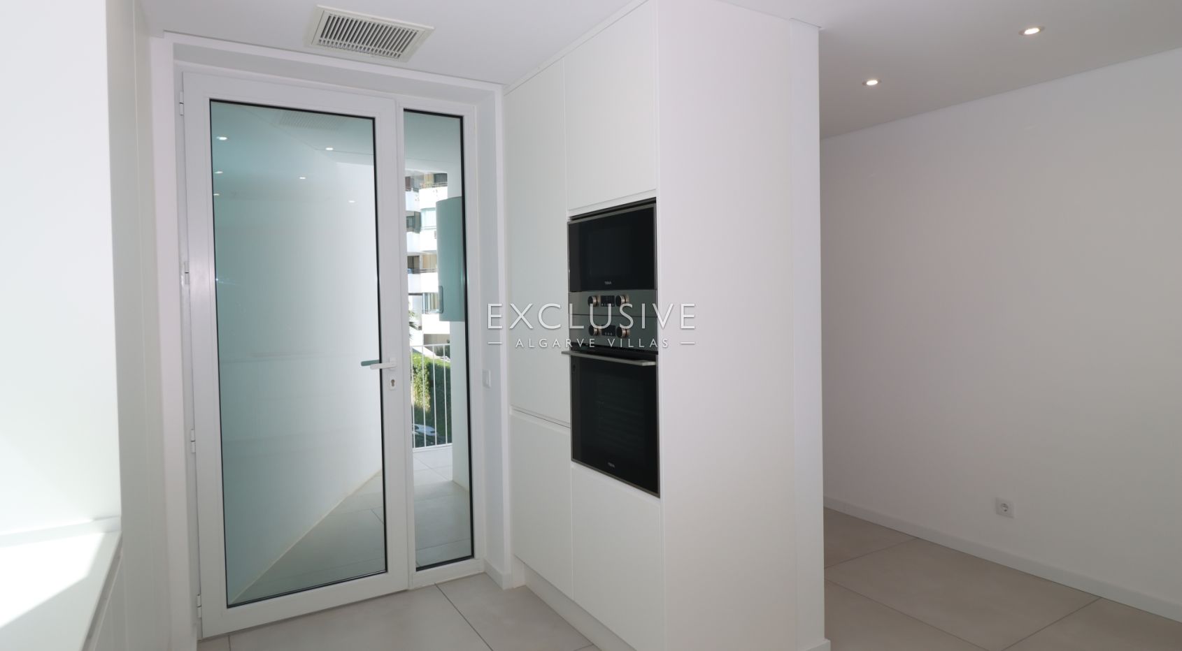 Modern 3 Bedroom Apartment in Vilamoura, Close to the Marina and Golf Courses, photo 6