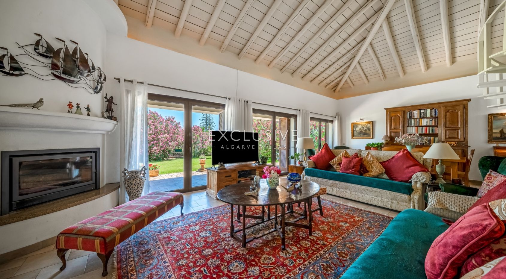 Farm house style property in Caramujeira Algarve, photo 8