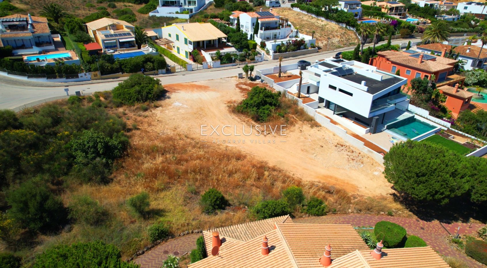 Ocean View Plot with Approved Contemporary Villa Project in Praia da Luz, Algarve, photo 6