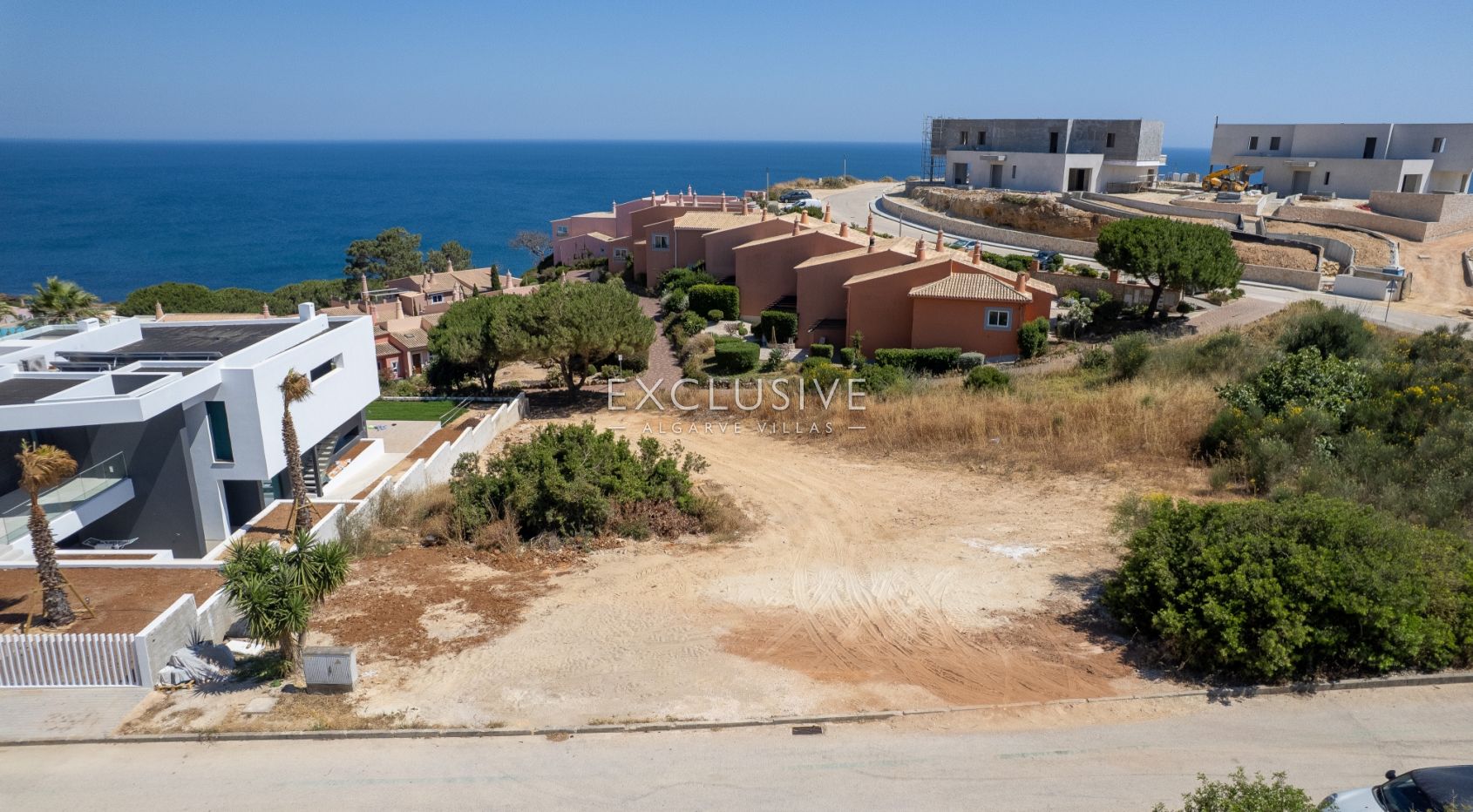 Ocean View Plot with Approved Contemporary Villa Project in Praia da Luz, Algarve, photo 7