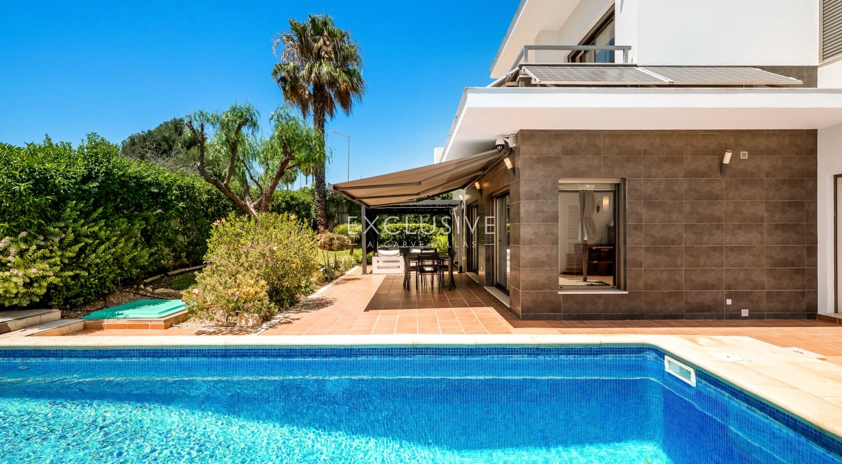 Modern 4-Bedroom Villa with Pool, beach & golf nearby, Alcantarilha, Algarve, photo 3