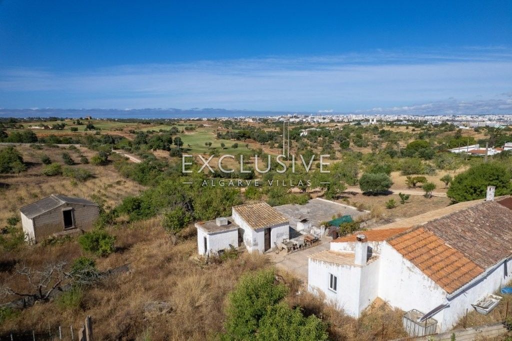 Plot of Land with ruins, sea and golf views near the golf in Lagoa, Algarve, Lagoa, Portugal