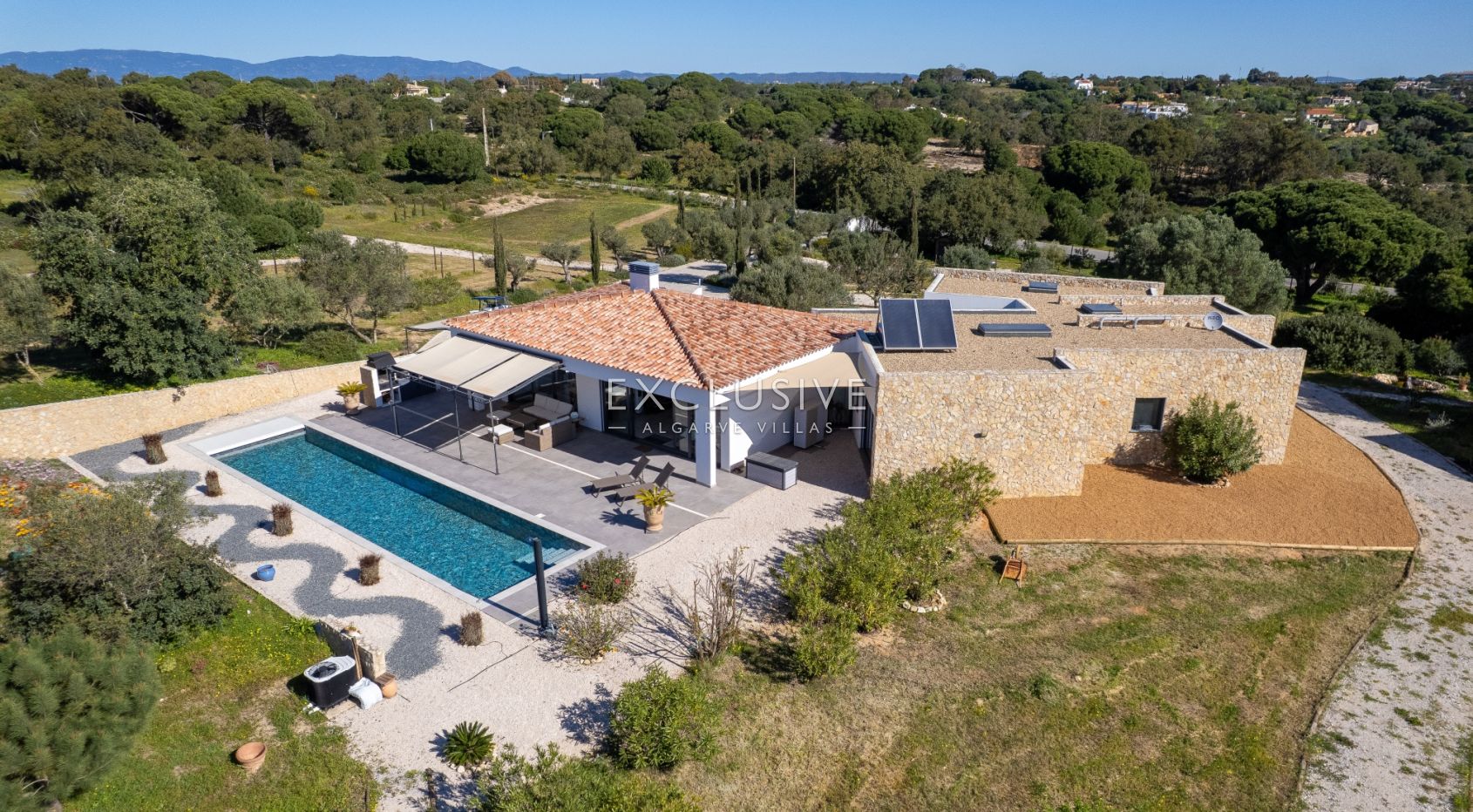Contemporary one level 4 bed villa with pool near Carvoeiro, Lagoa, Portugal