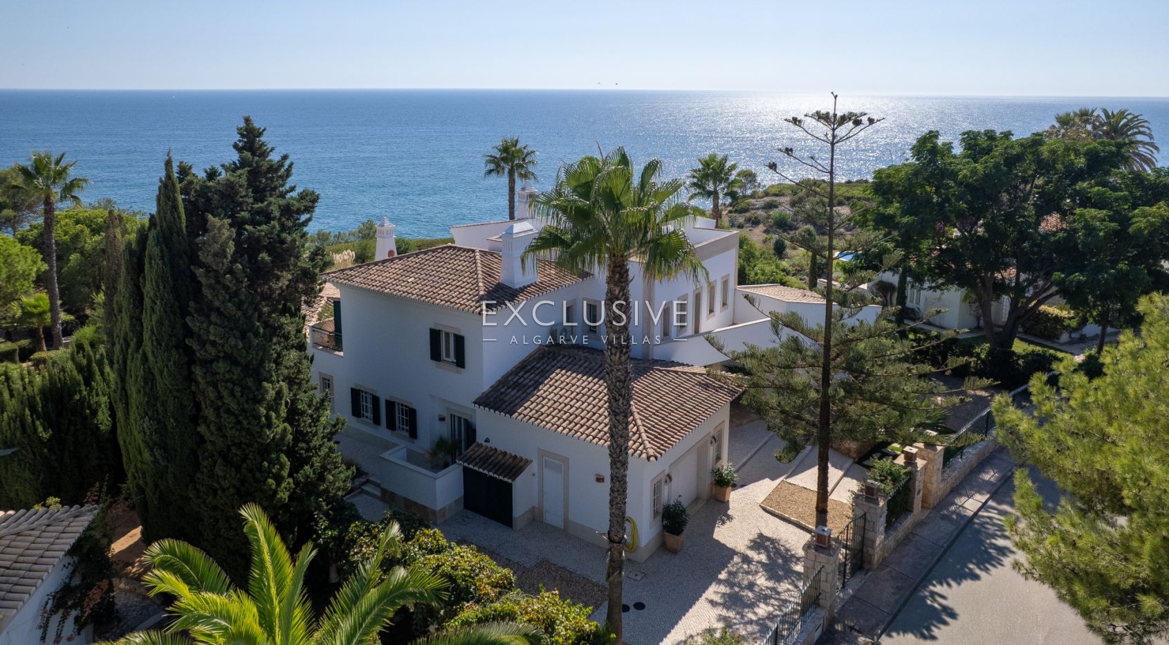 Ocean frontline Luxury 3+1 bedroom villa with 2 pools in Carvoeiro with beautiful sea view, photo 5