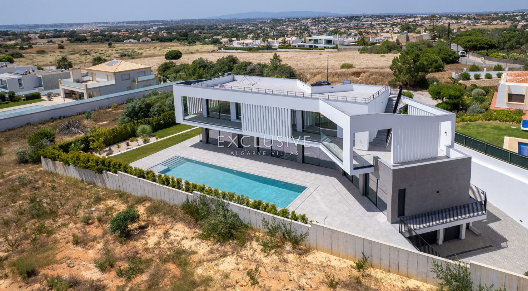 Contemporary villa, ready to move into, Praia da Galé, Albufeira, Albufeira, Portugal
