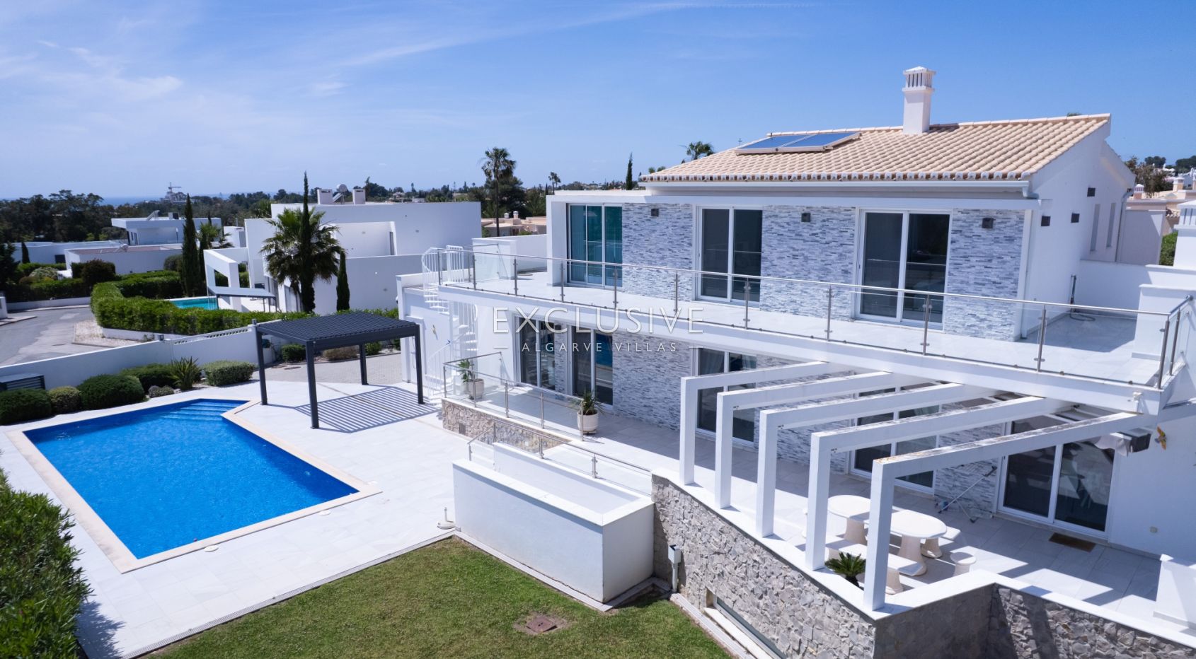 Buy Property in Carvoeiro - Luxury 4 bedroom villa with pool with sea views, Algarve, Lagoa, Portugal