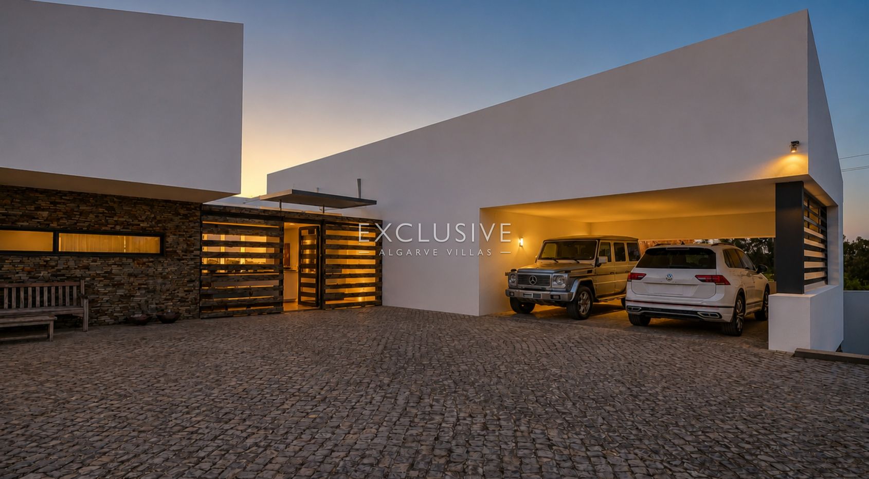 Design villa in the Caramujeira with panoramic coastal views, photo 4