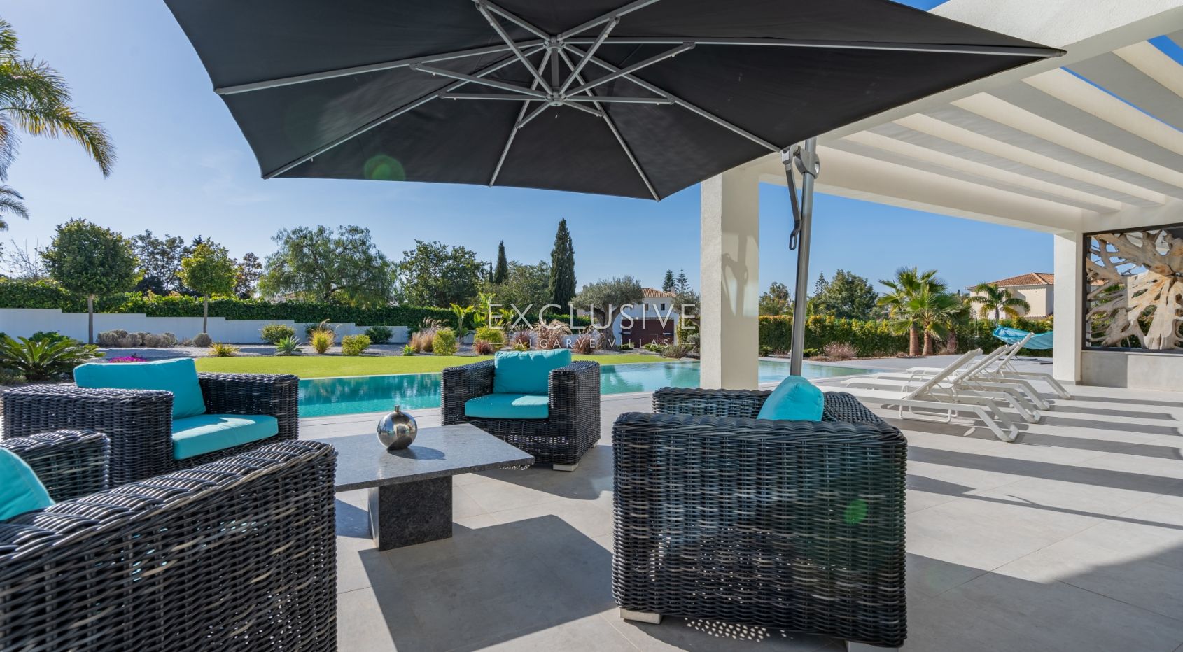 Contemporary 4 bedroom villa with pool in Carvoeiro, Algarve, photo 3