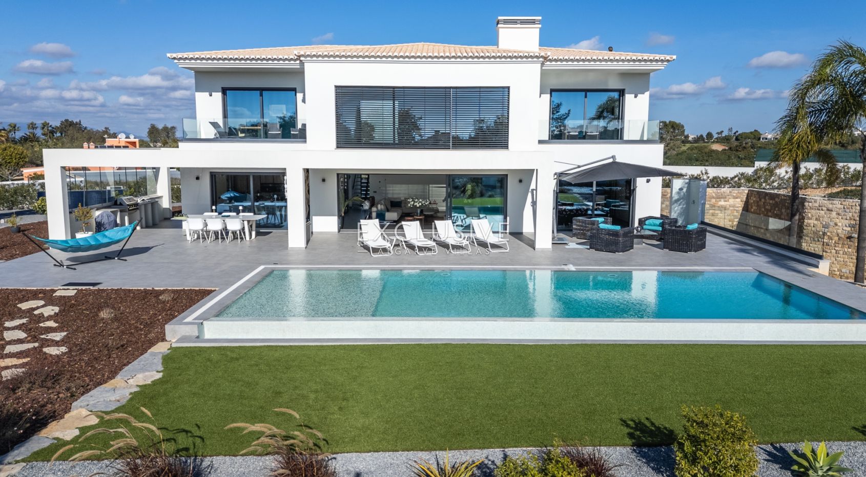 Contemporary 4 bedroom villa with pool in Carvoeiro, Algarve, photo 4