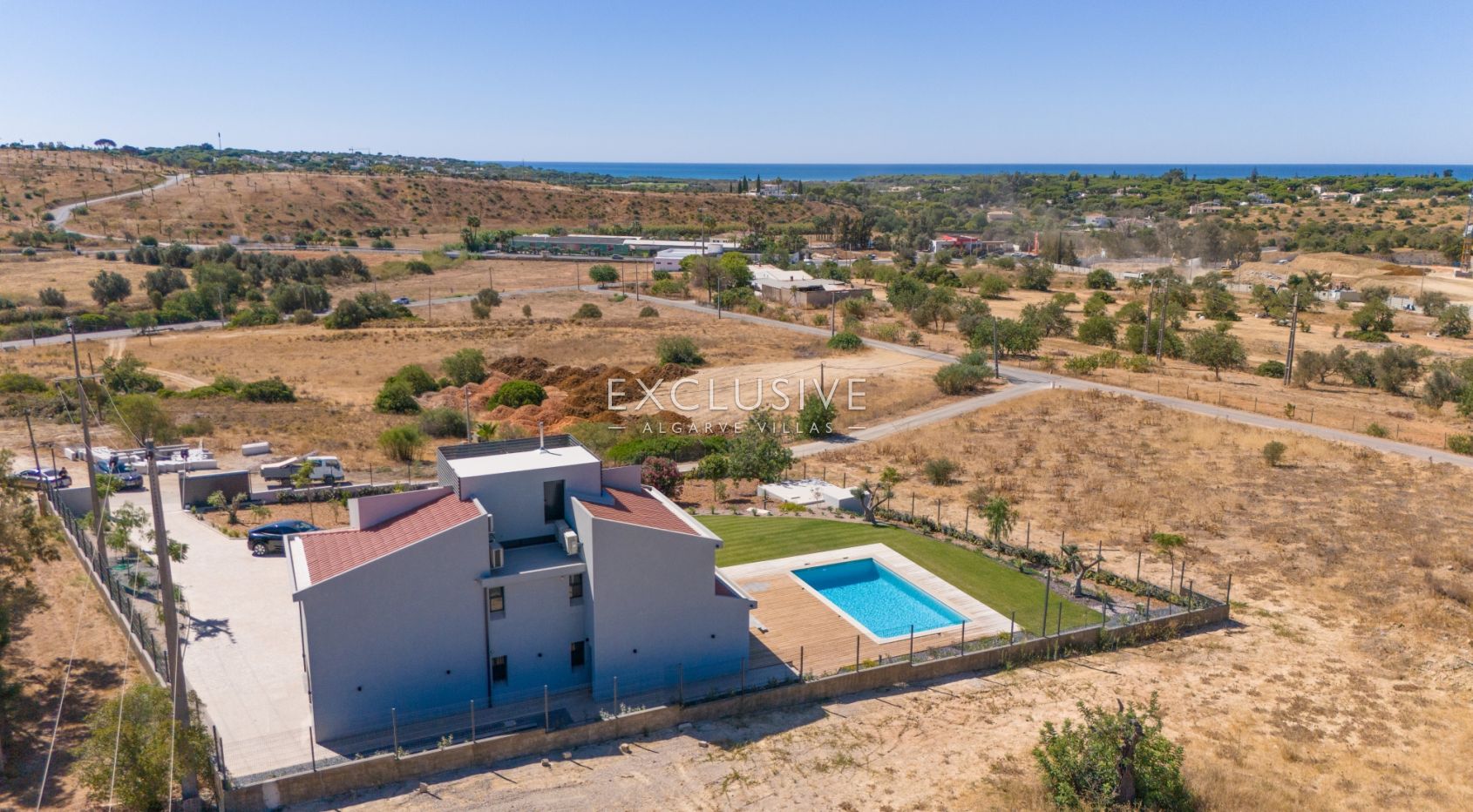 7 bedroom modern villa near Quarteira Beach, Algarve, photo 4