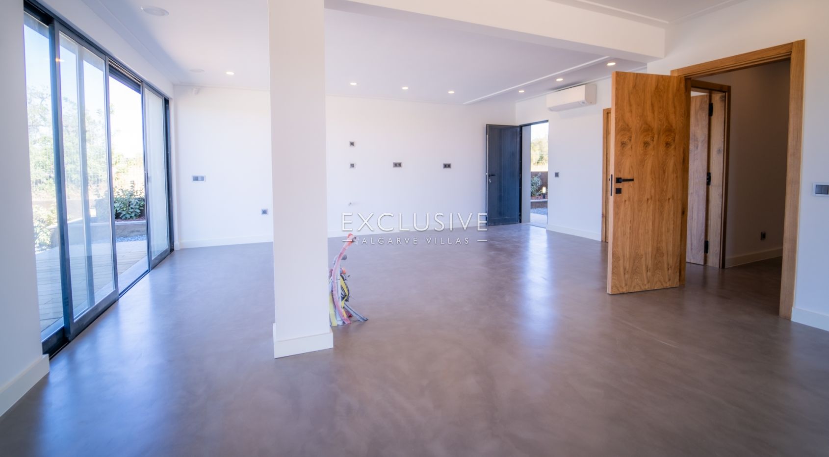 7 bedroom modern villa near Quarteira Beach, Algarve, photo 7