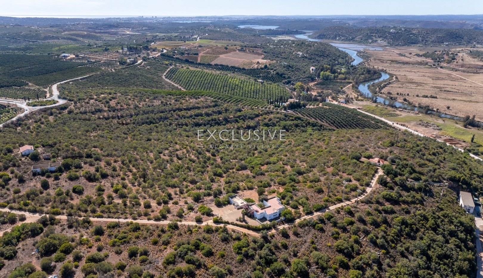 Buy investment property with big plot of land and 2 houses with panoramic views to Silves castle, photo 4