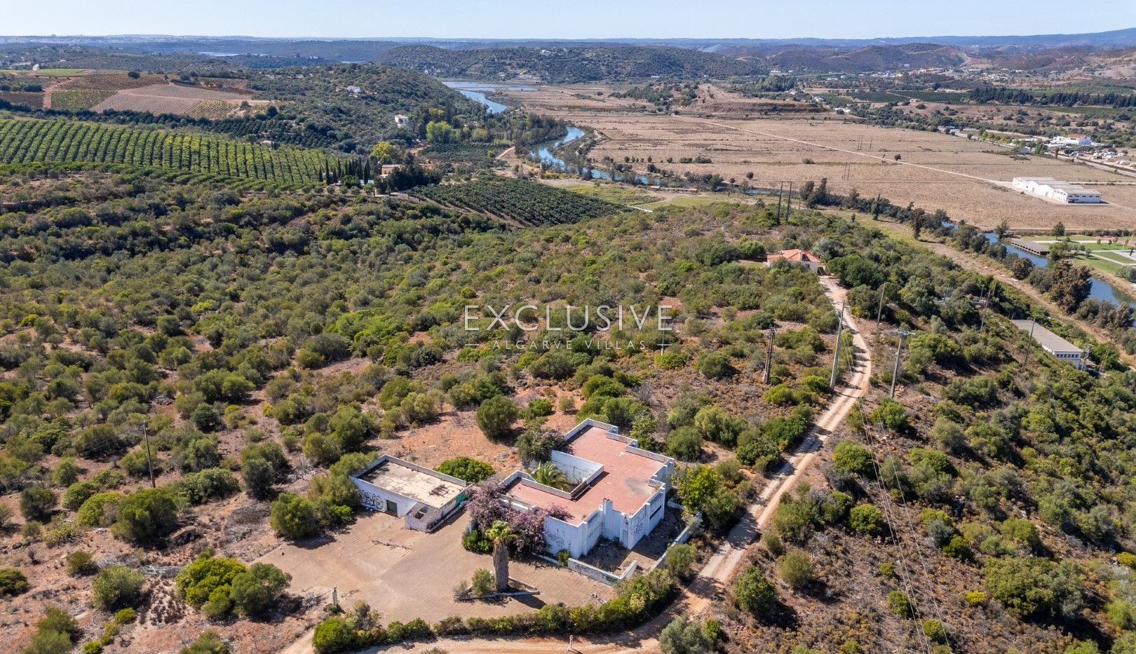 Buy investment property with big plot of land and 2 houses with panoramic views to Silves castle, photo 6