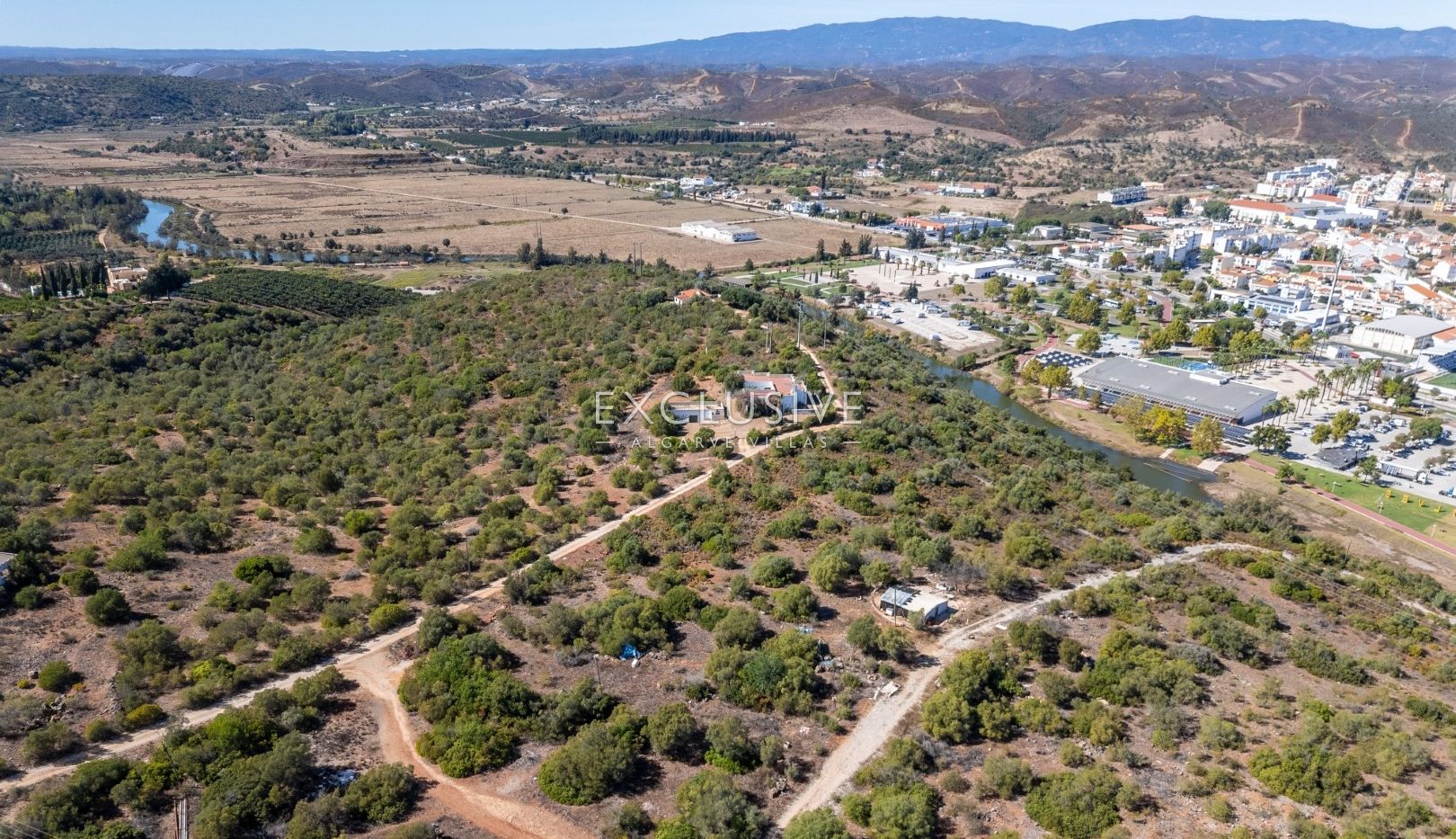 Buy investment property with big plot of land and 2 houses with panoramic views to Silves castle, photo 7