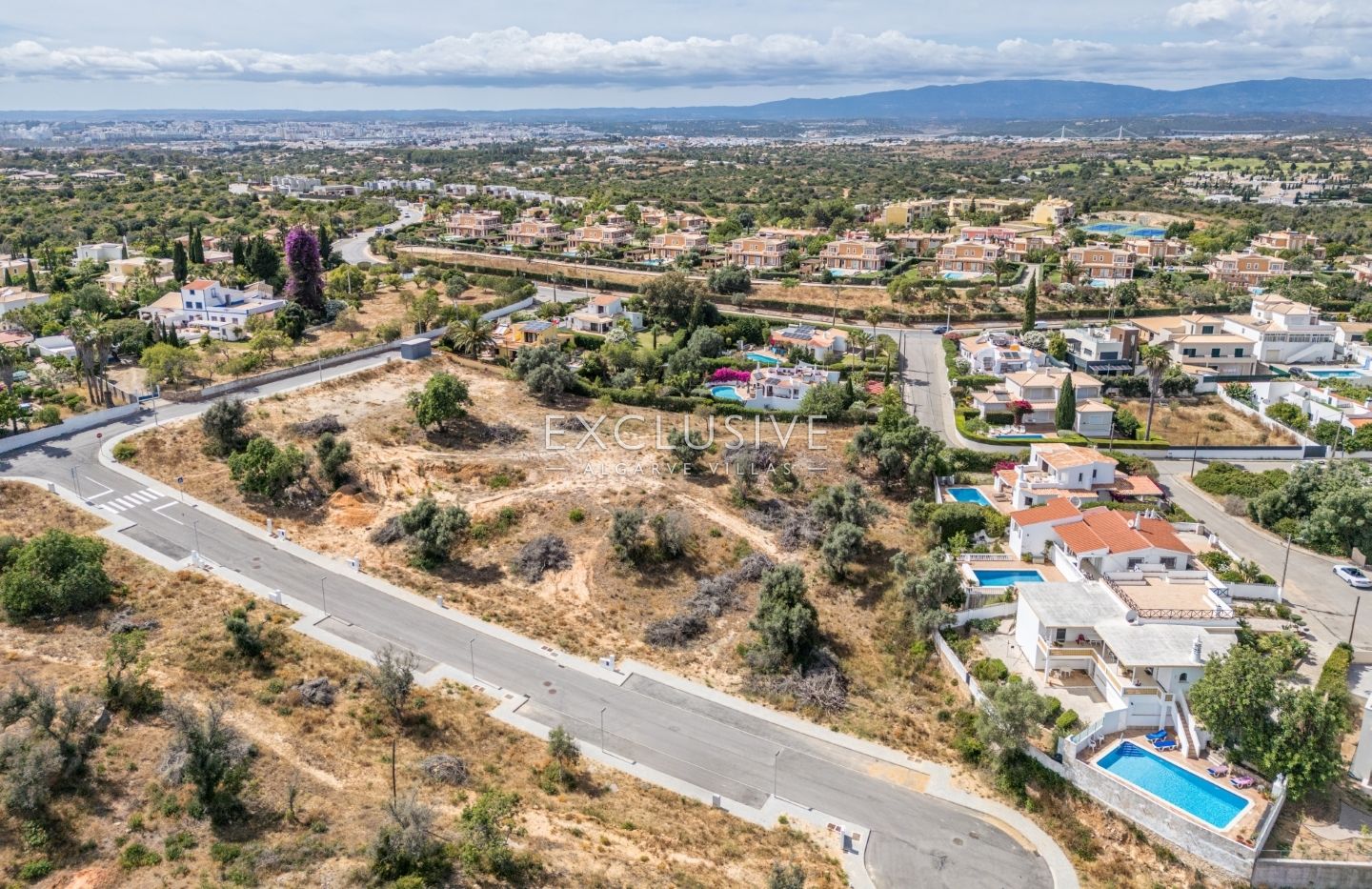 Urban plot for construction of villa near Presa da Moura, Carvoeiro, Lagoa, Portugal