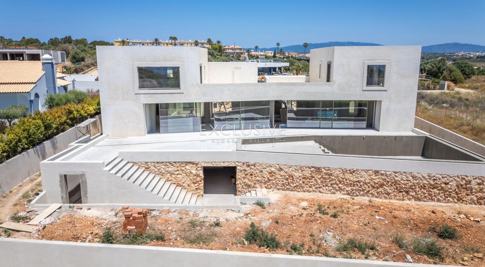 Contemporary luxury Mediterranean villa with stunning sea views in Lagos, Algarve, photo 5