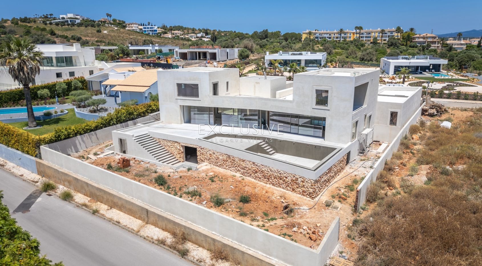 Contemporary luxury Mediterranean villa with stunning sea views in Lagos, Algarve, photo 6