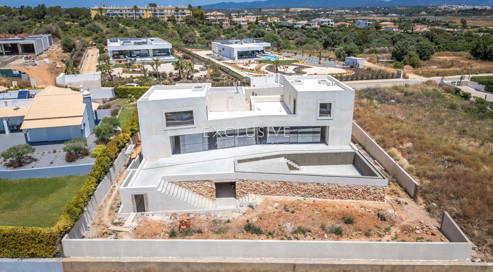 Contemporary luxury Mediterranean villa with stunning sea views in Lagos, Algarve, photo 8