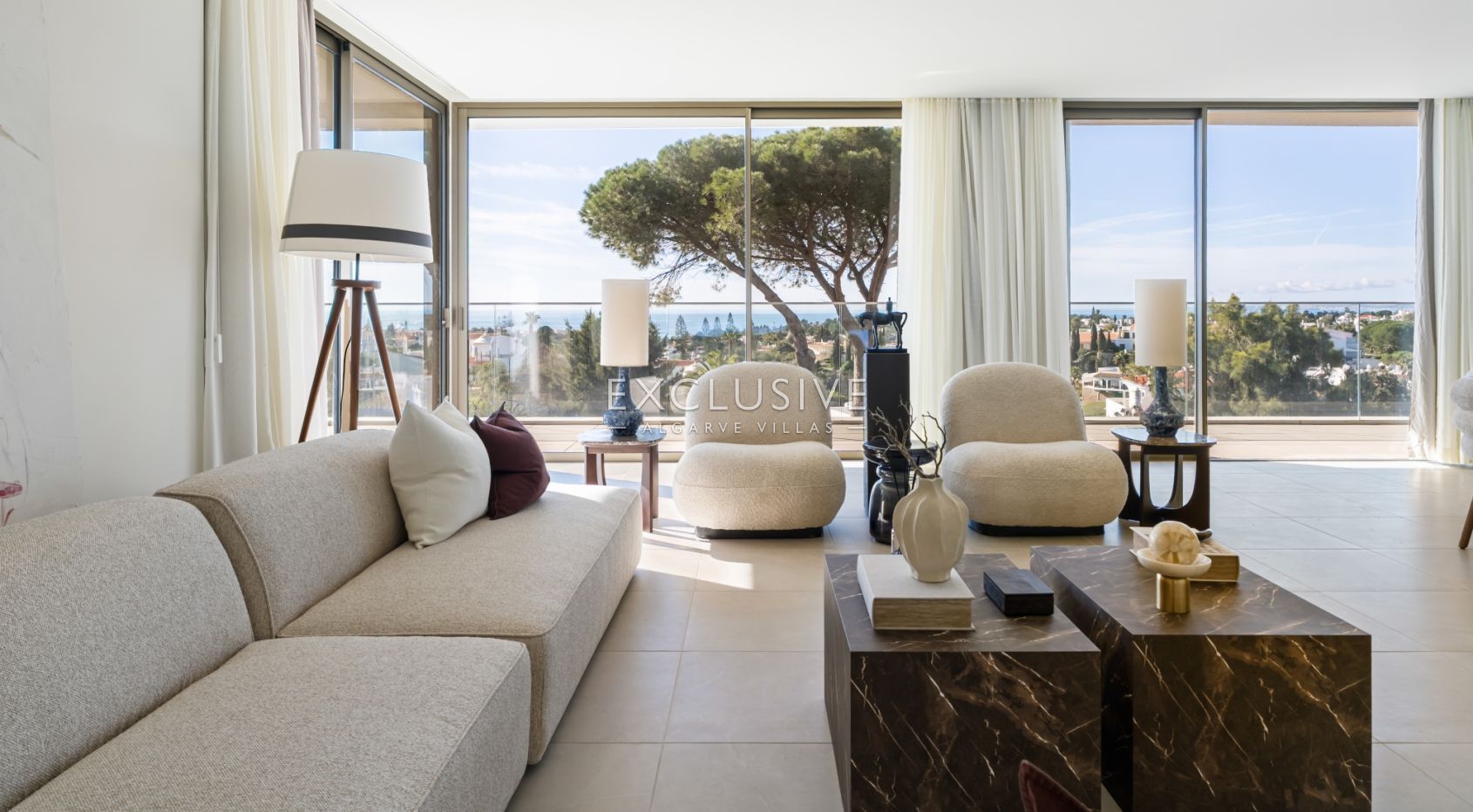4 bedroom top floor penthouse with sea views in Carvoeiro, West Algarve, photo 4