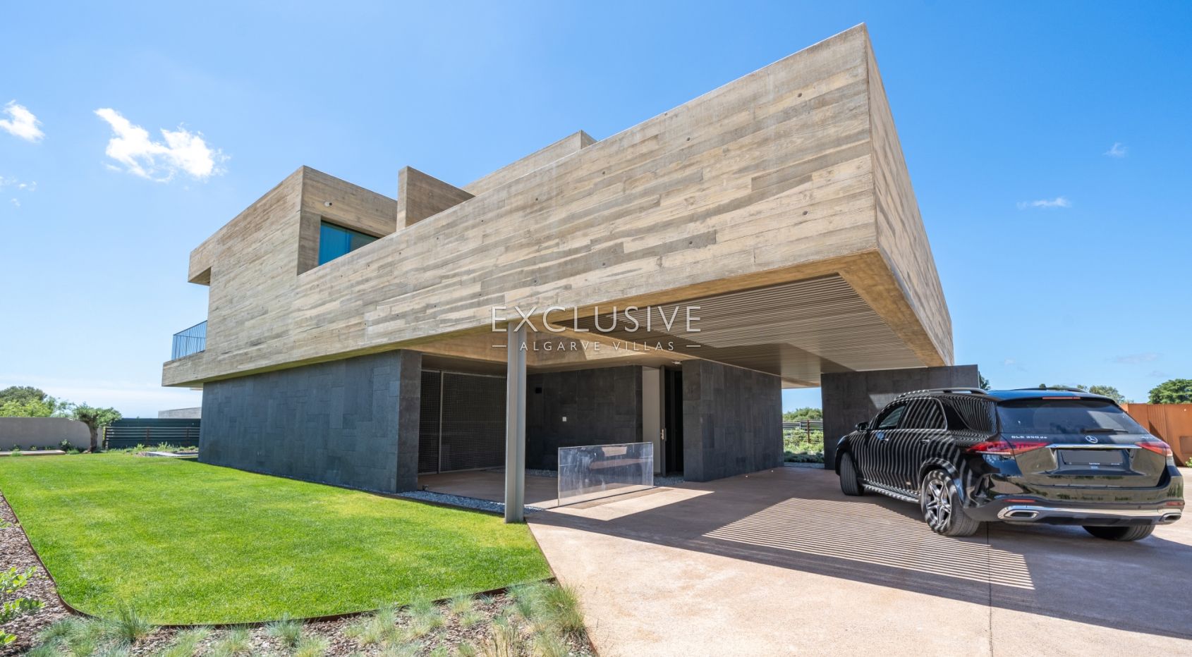 Contemporary luxury villa near the beach with ocean views in Praia da Luz, Algarve, photo 5