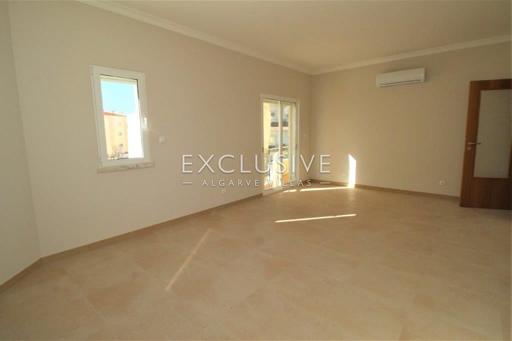 Modern 2 bedroom apartment close to the city center, in Lagos (Algarve), photo 7