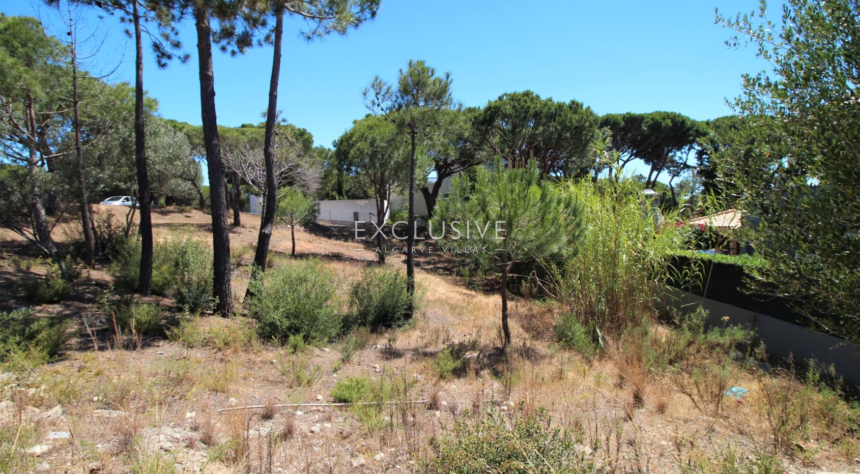 Building plot for the construction of a luxury Villa near Quinta do Lago in Central Algarve, Loulé, Portugal