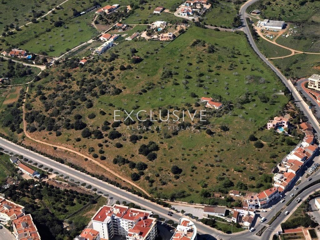 Plots for the building of apartments, walking distance to the centre of lagos algarve, photo 4