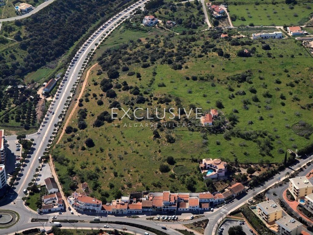 Plots for the building of apartments, walking distance to the centre of lagos algarve, photo 7