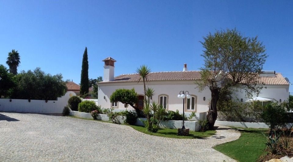 Villa in São Brás Alportel, São Brás Alportel, Portugal