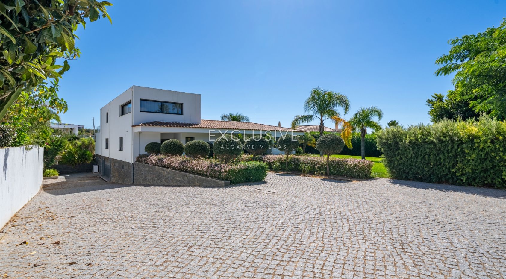 Elegant Family 4 bed Villa with pool Near Porto de Mos Beach, Lagos, photo 3
