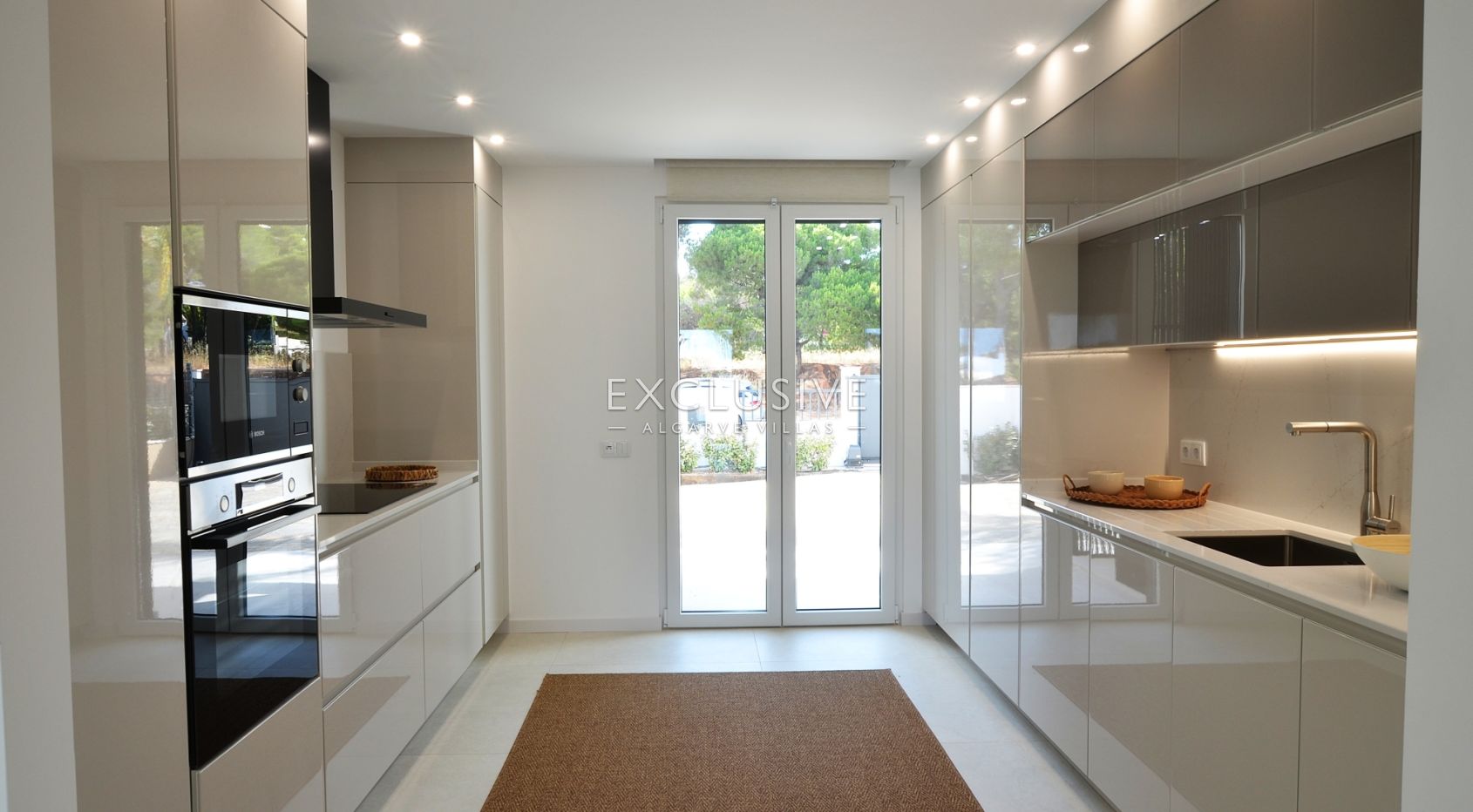 Buy New Modern 3 Bedroom Villas with Elegance and Comfort in Quarteira, photo 4