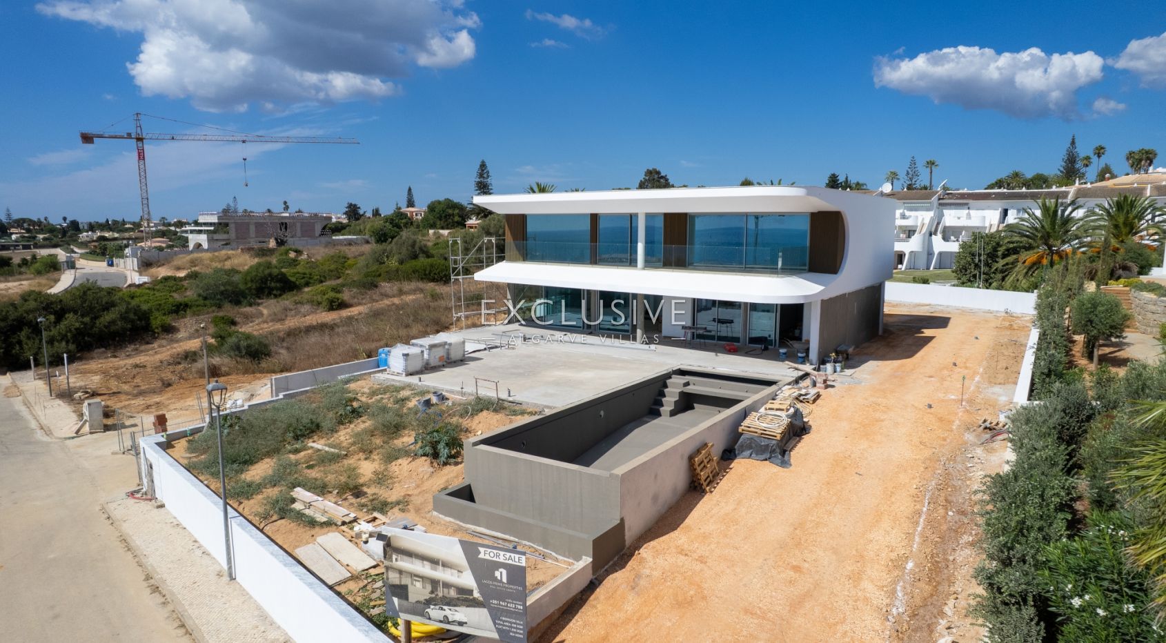 Modern Designer Villa with Sea & Black Rock Views in Praia da Luz, photo 8