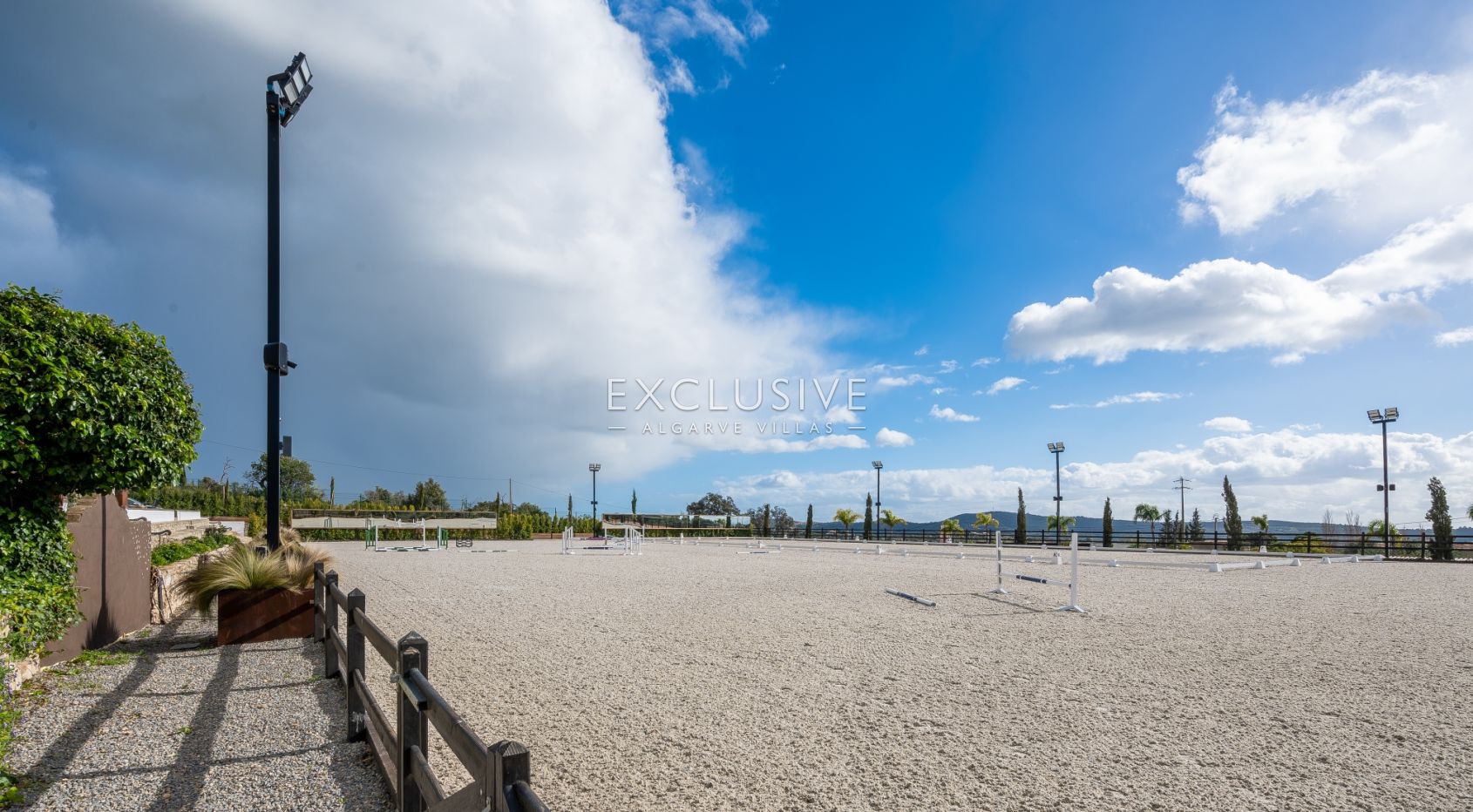 Equestrian Estate with a Beautiful Villa and Extensive Equestrian Facilities in Loulé, photo 6