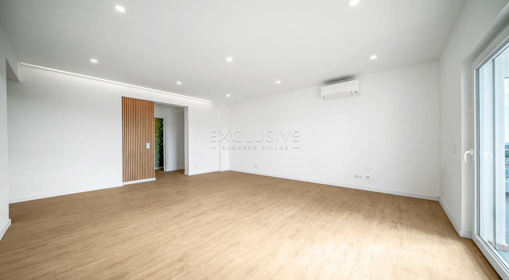 Top-Floor 3-Bedroom Apartment with Sea Views in Lagos, photo 7