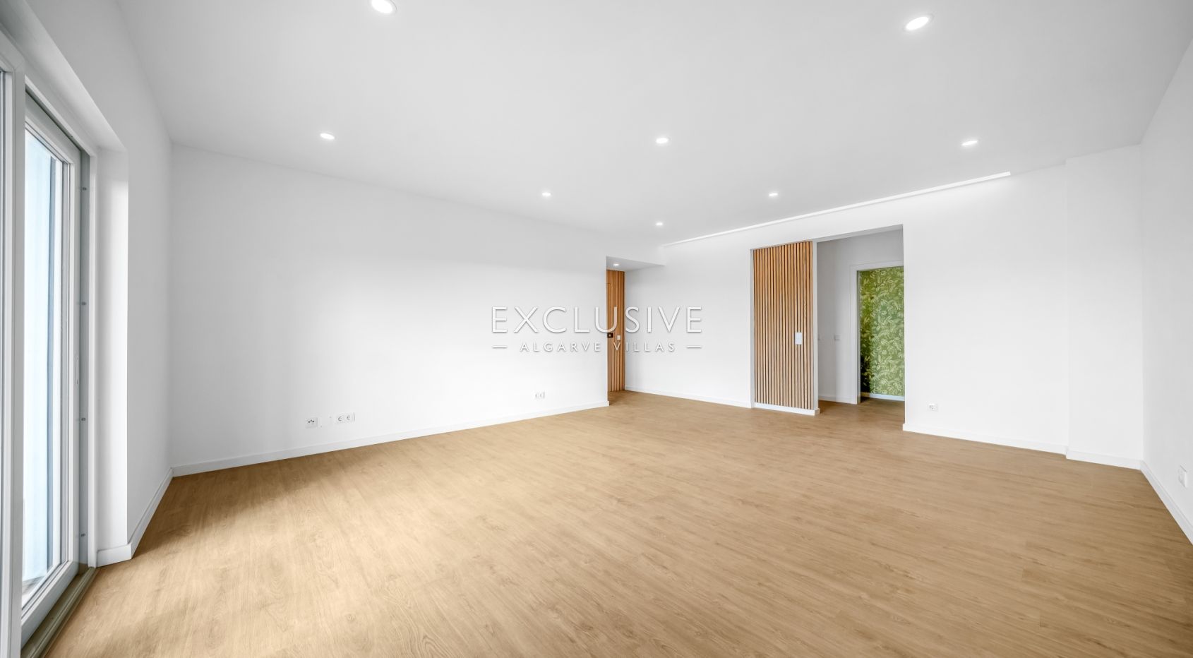 Top-Floor 3-Bedroom Apartment with Sea Views in Lagos, photo 8