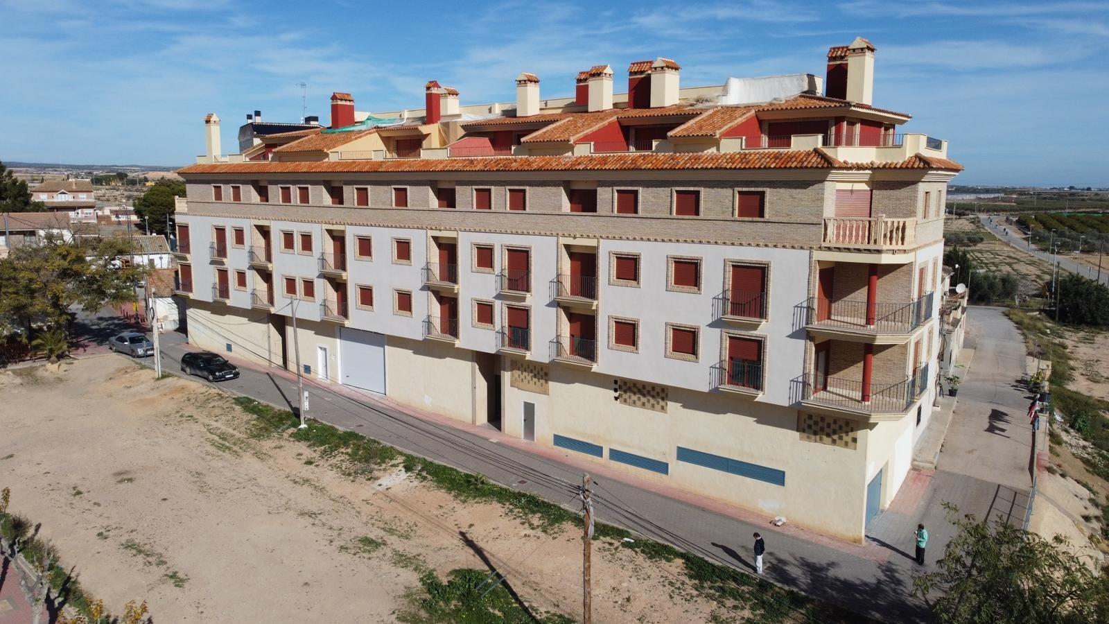 apartment in Avileses — photo 4