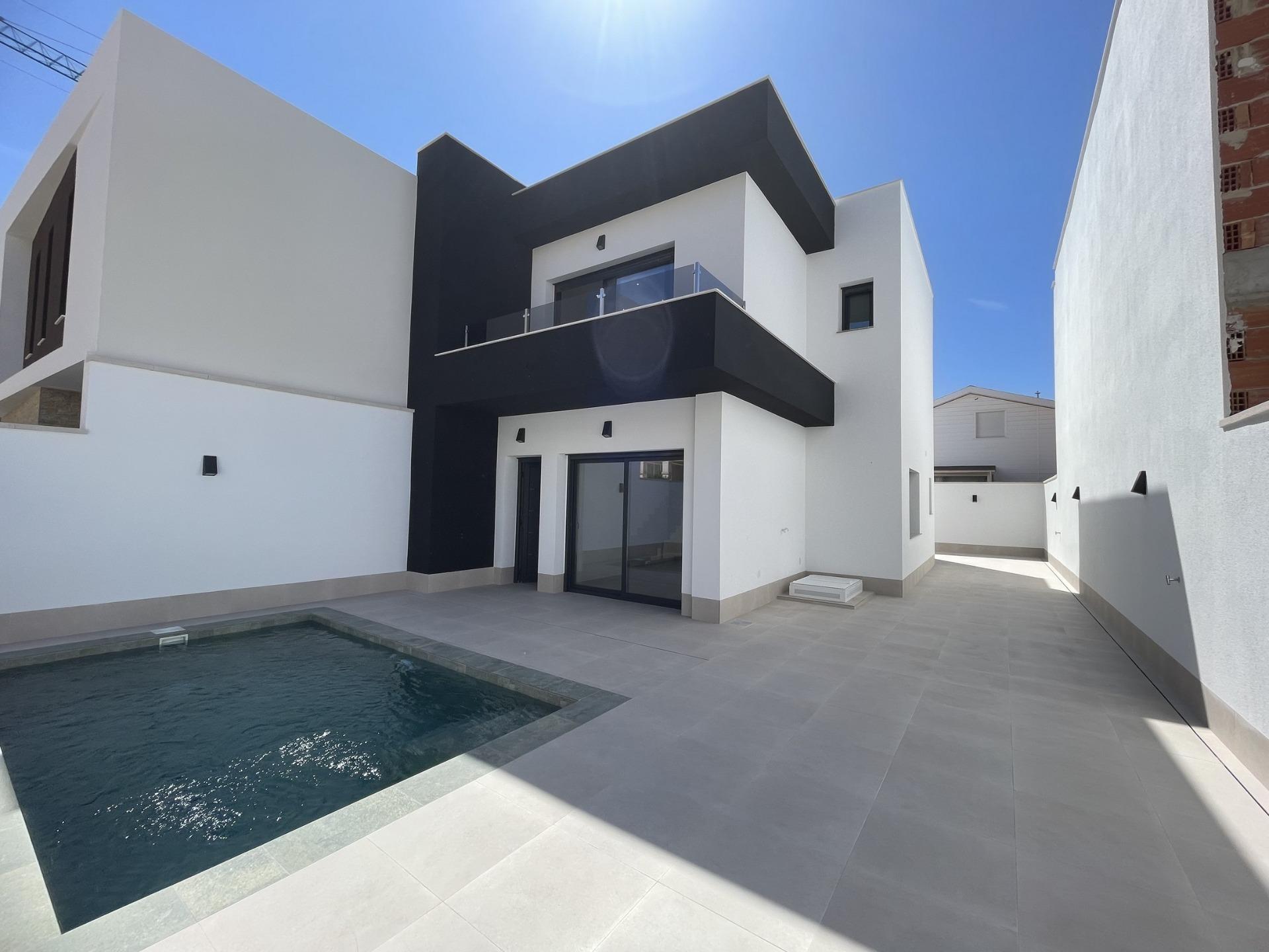 3-bedroom villa with private pool for sale in Las Heredades, Costa Blanca The property consists, Almoradi, Spain