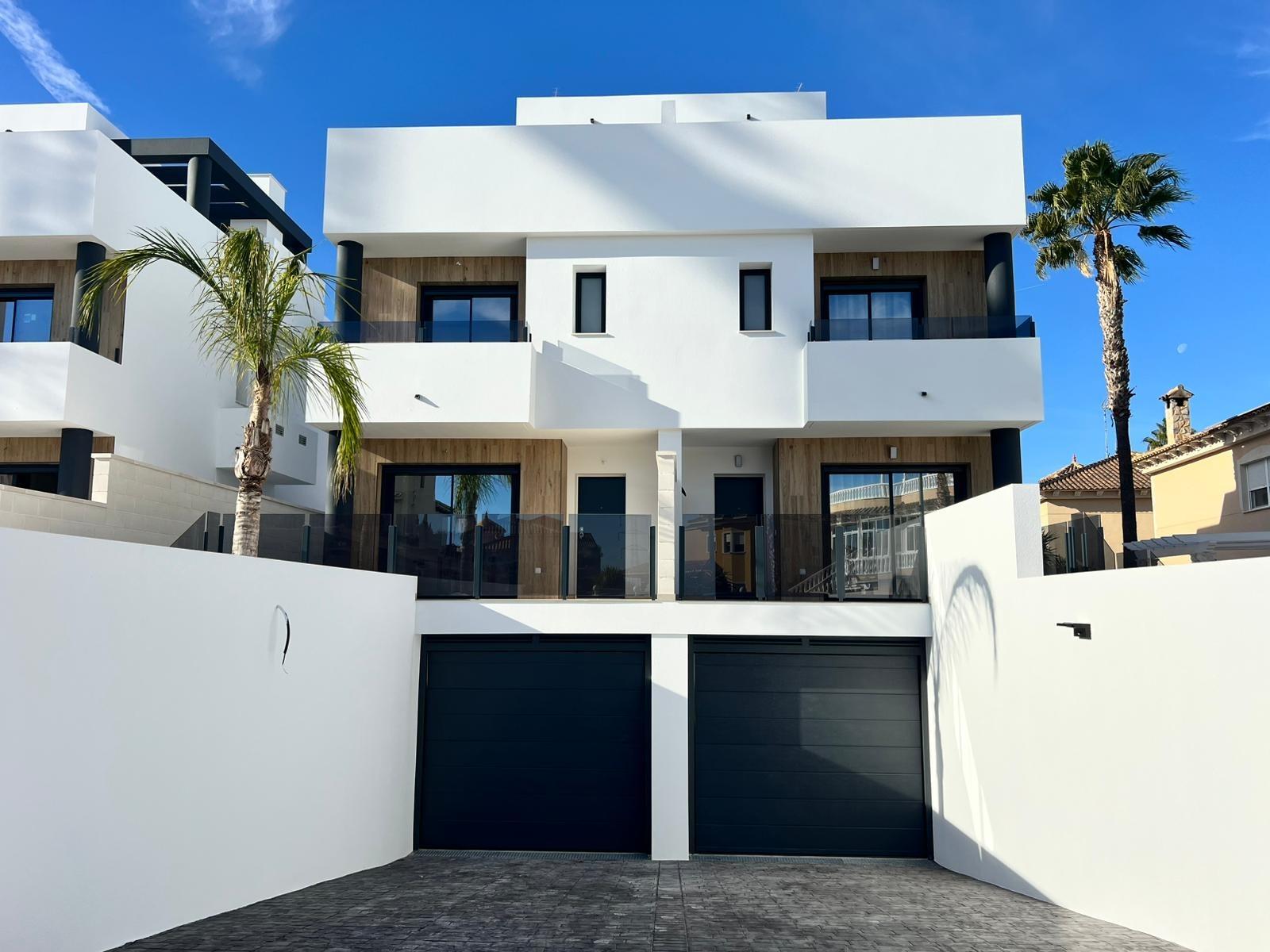 3-Bedroom Townhouse with Garage and Private Pool in Benferri (Alicante) Exclusive New Development, Benferri, Spain