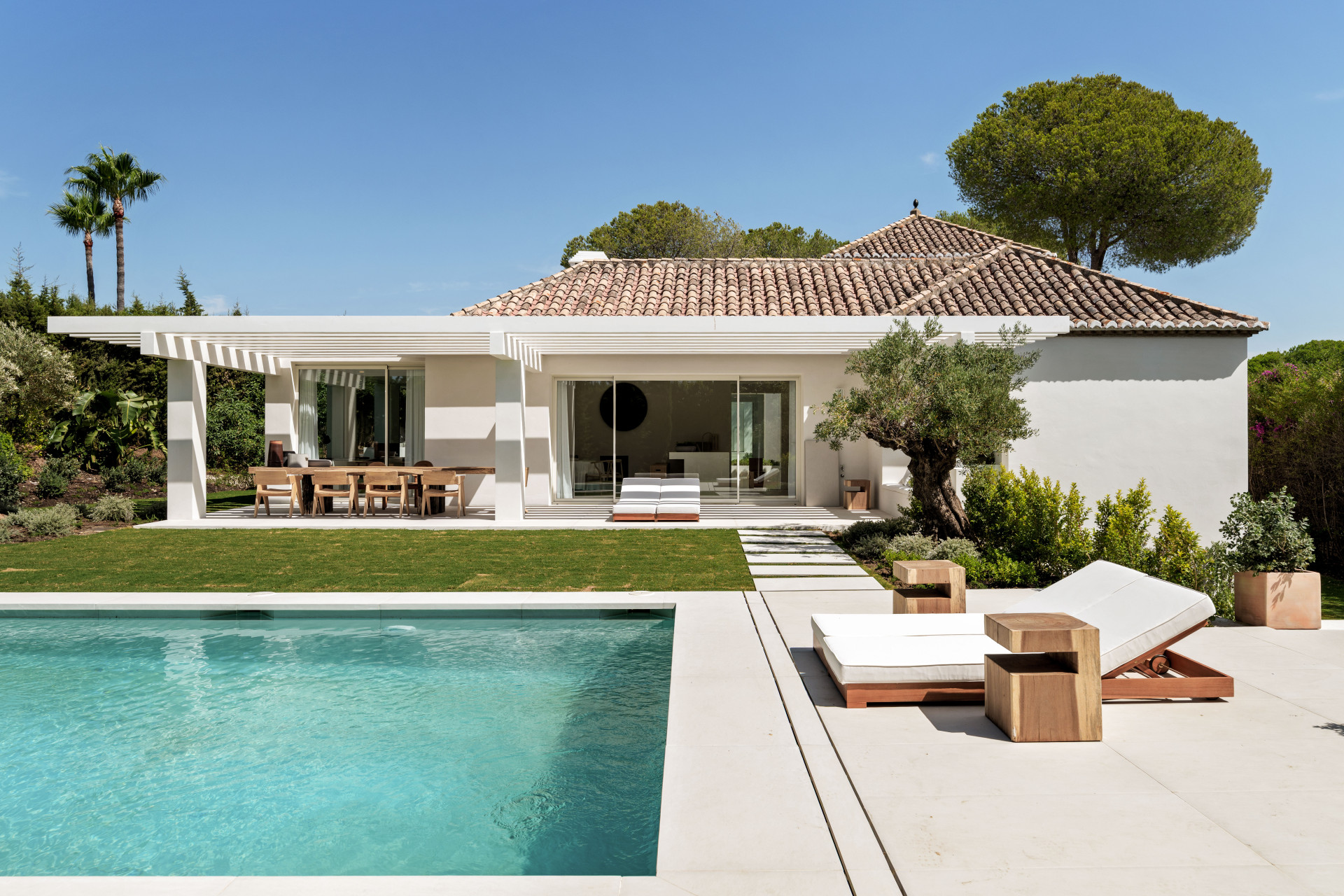A Distinctive Four Bedroom Villa in El Paraiso, Benahavis, Spain