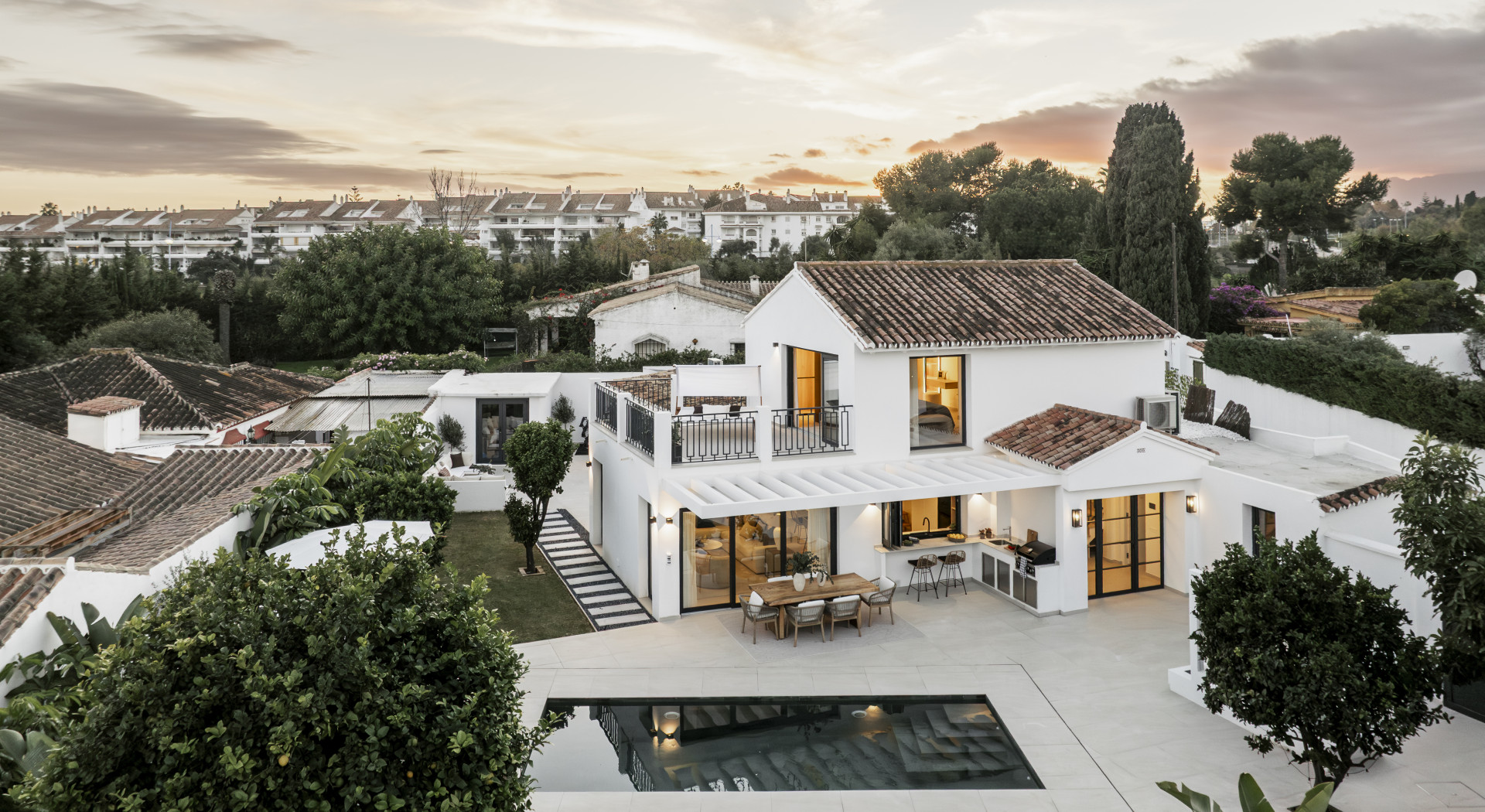 Villa Mimosa – Renovated Beachside Home in Lindavista, San Pedro, San Pedro de Alcantara, Spain