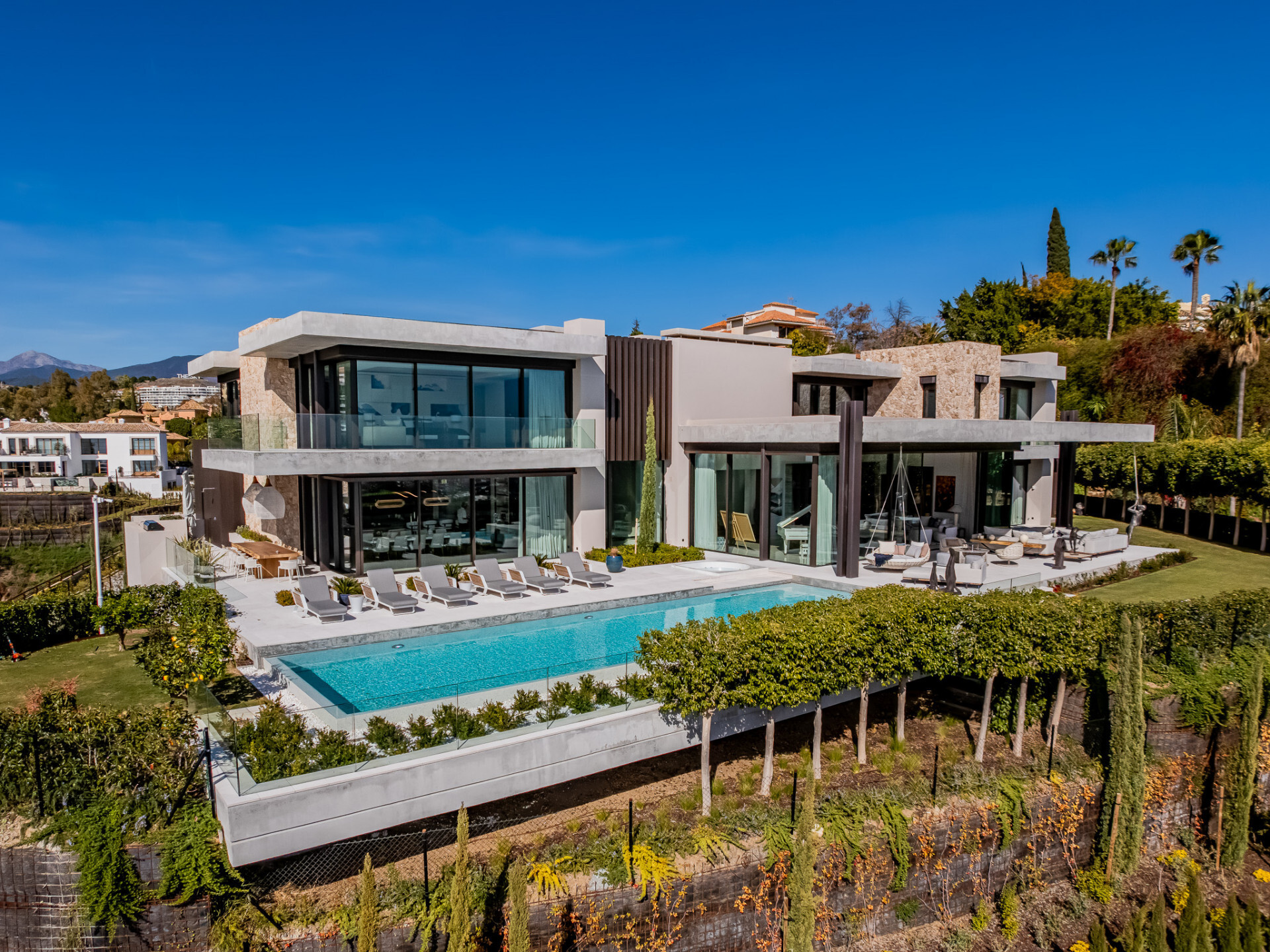 Villa in Benahavis, Benahavis, Spain