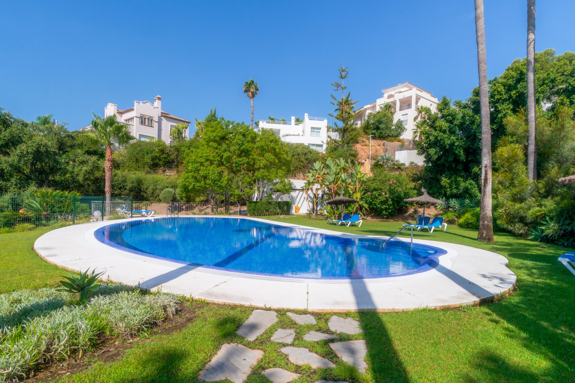 Duplex Penthouse in Benahavis, photo 6